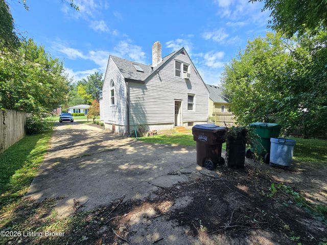 3932 Kennison Ave, Louisville, KY 40207