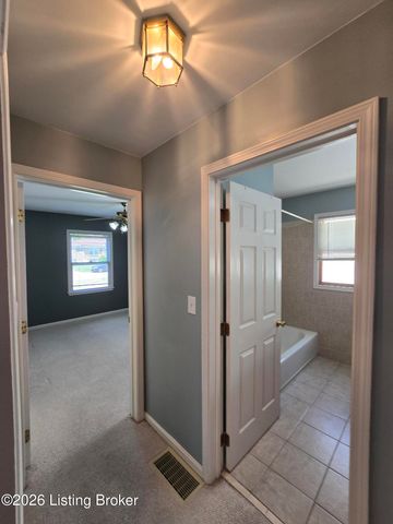 3932 Kennison Ave, Louisville, KY 40207