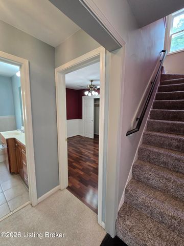 3932 Kennison Ave, Louisville, KY 40207
