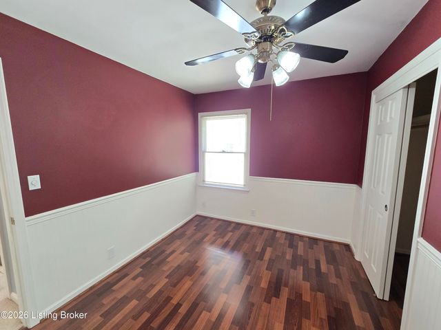 3932 Kennison Ave, Louisville, KY 40207