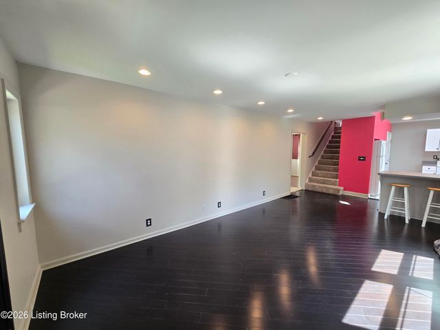 3932 Kennison Ave, Louisville, KY 40207