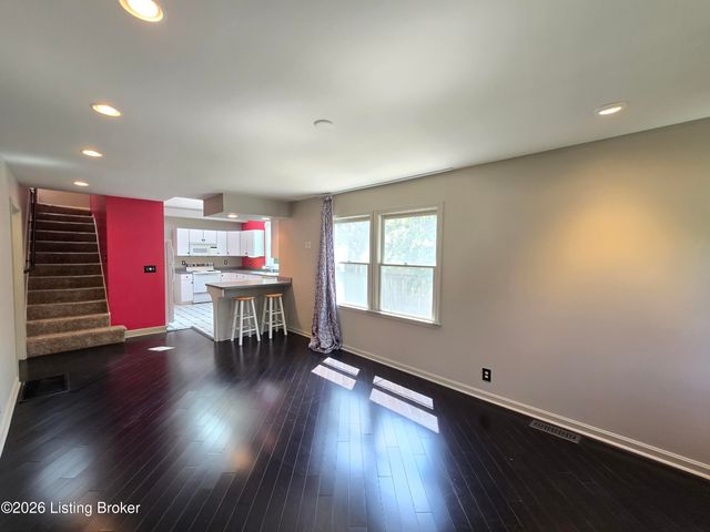 3932 Kennison Ave, Louisville, KY 40207