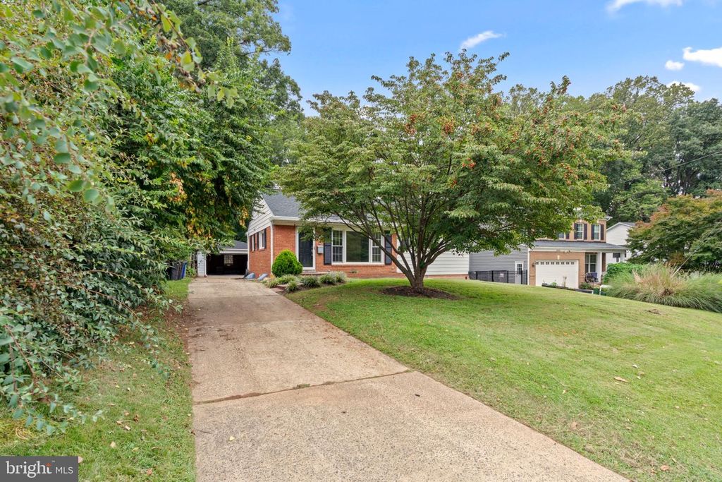 10914 BYRD DR, Fairfax, VA 22030