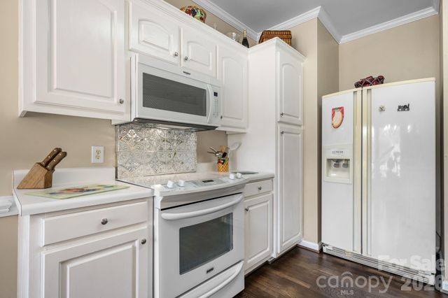 3992 Brickfield Street, Hickory, NC 28602