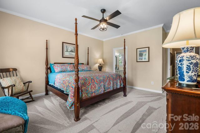 3992 Brickfield Street, Hickory, NC 28602