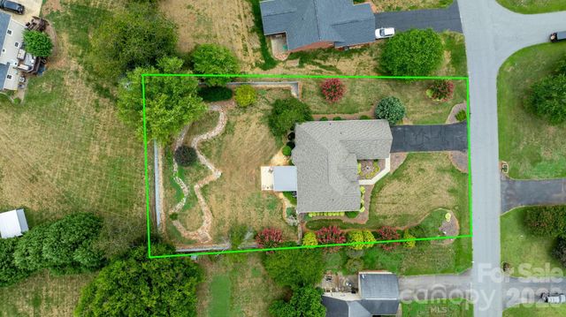 3992 Brickfield Street, Hickory, NC 28602
