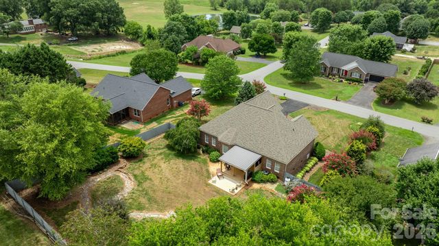 3992 Brickfield Street, Hickory, NC 28602