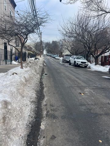 635 Eagle Avenue, Bronx, NY 10455