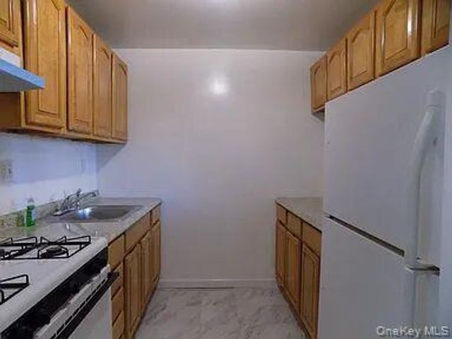 635 Eagle Avenue, Bronx, NY 10455