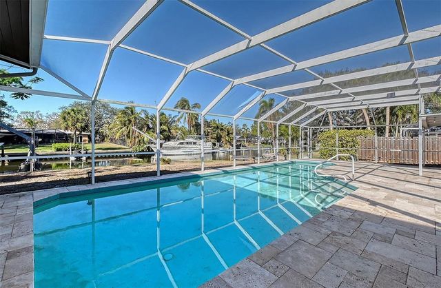 5072 HIGEL AVENUE, Sarasota, FL 34242