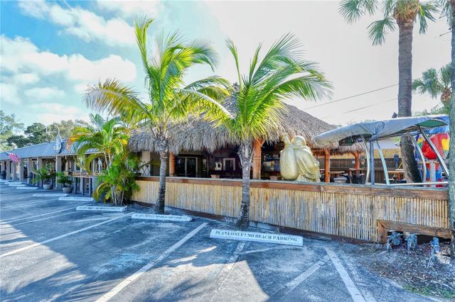 5072 HIGEL AVENUE, Sarasota, FL 34242