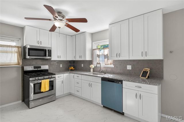 2530 Grants Parkway, Florissant, MO 63031