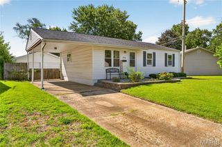 2530 Grants Parkway, Florissant, MO 63031
