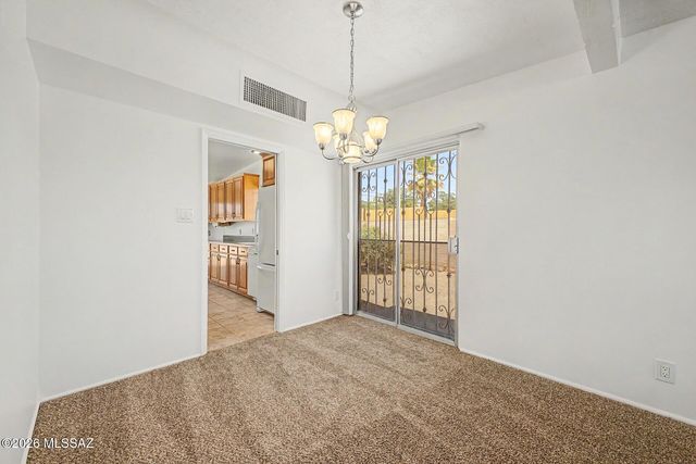 3302 W Calle Fresa, Tucson, AZ 85741