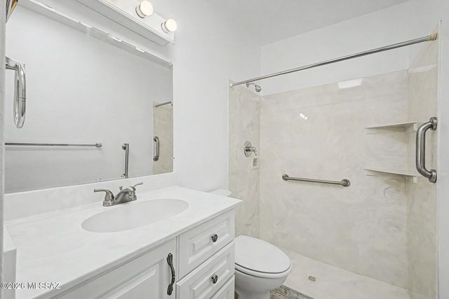 3302 W Calle Fresa, Tucson, AZ 85741
