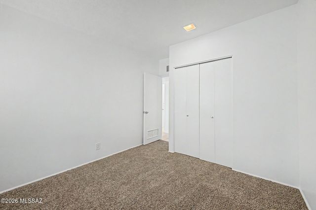 3302 W Calle Fresa, Tucson, AZ 85741