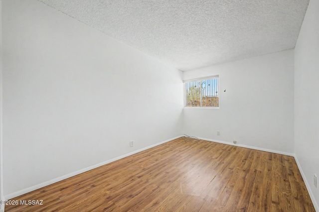 3302 W Calle Fresa, Tucson, AZ 85741