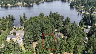 3901 Long Lake Dr SE, Lacey, WA 98503