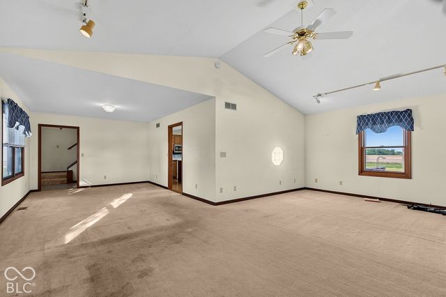 106 Plumlee Drive, Tipton, IN 46072