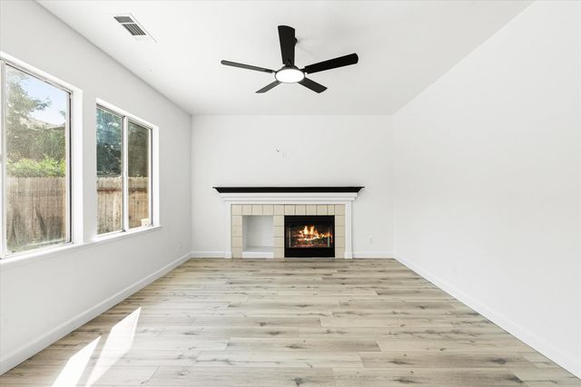 10738 Pleasant Valley Cir, Stockton, CA 95209