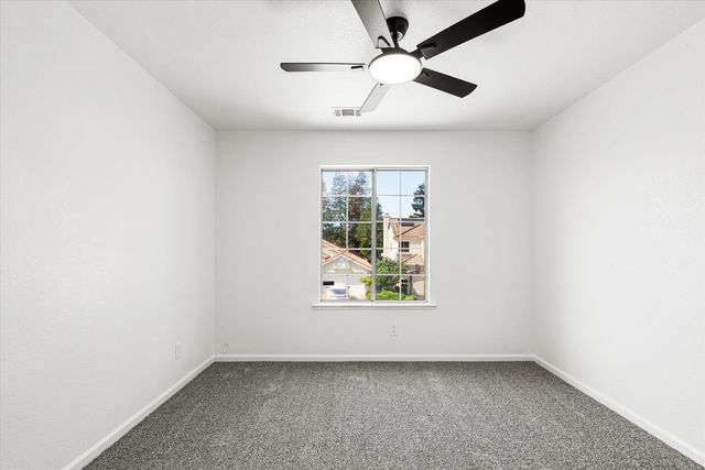 10738 Pleasant Valley Cir, Stockton, CA 95209