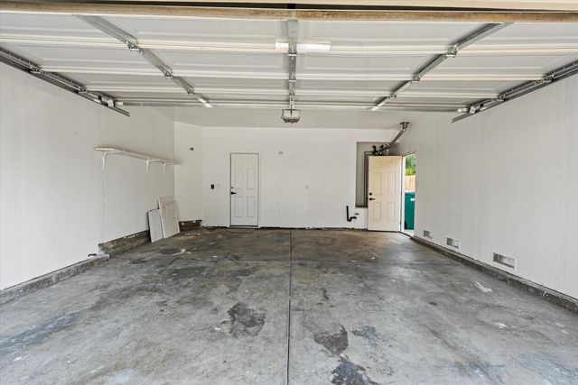 10738 Pleasant Valley Cir, Stockton, CA 95209