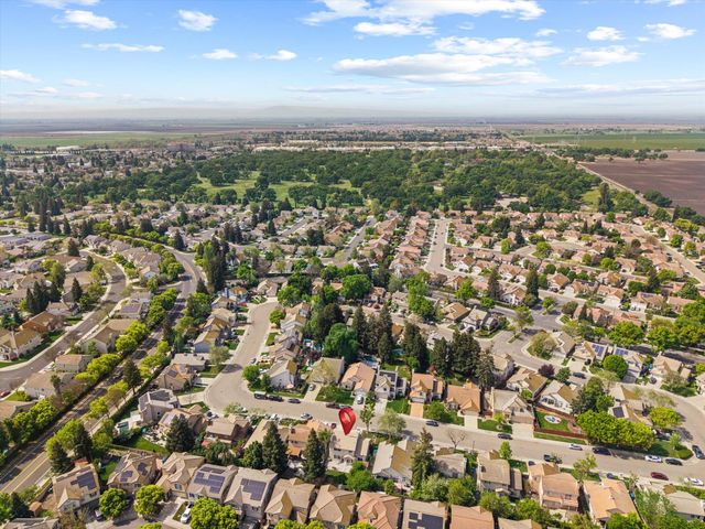 10738 Pleasant Valley Cir, Stockton, CA 95209