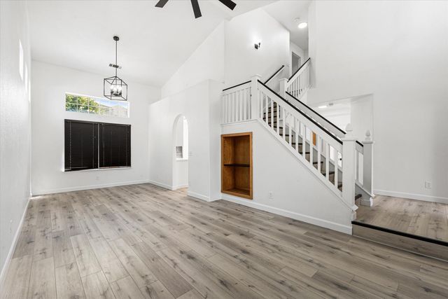 10738 Pleasant Valley Cir, Stockton, CA 95209