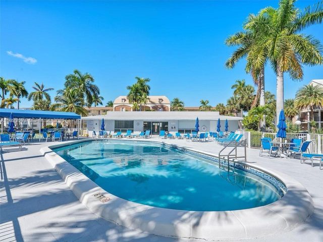 470 Paradise Isle Blvd 309, Hallandale Beach, FL 33009