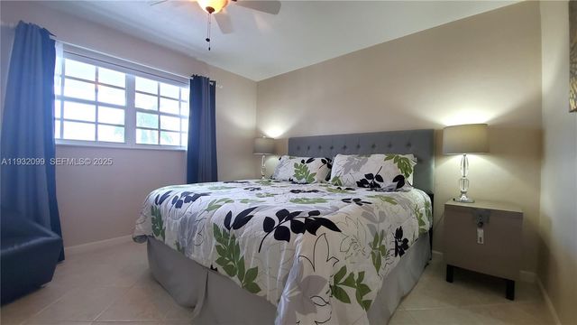 470 Paradise Isle Blvd 309, Hallandale Beach, FL 33009