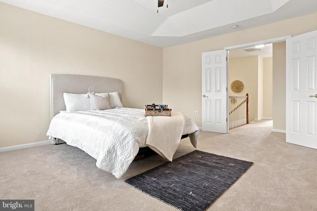 810 SYDNEY TER NE, Leesburg, VA 20176