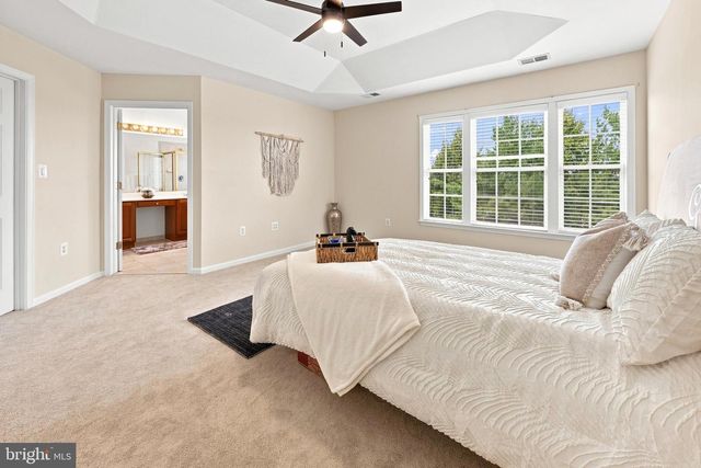 810 SYDNEY TER NE, Leesburg, VA 20176