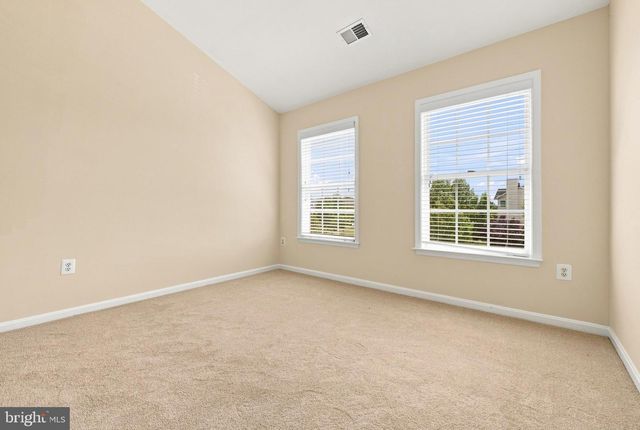 810 SYDNEY TER NE, Leesburg, VA 20176