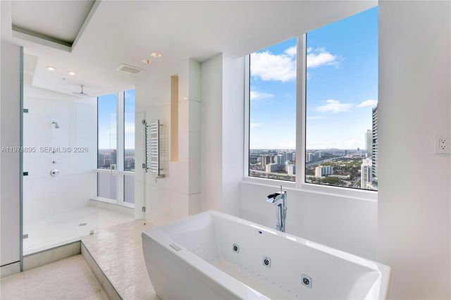 18201 E Collins Avenue TS1, Sunny Isles Beach, FL 33160