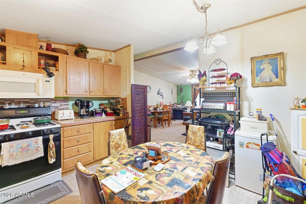 Image 6 of property listing at 4260 S BODIE Court, Sierra Vista, AZ 85650
