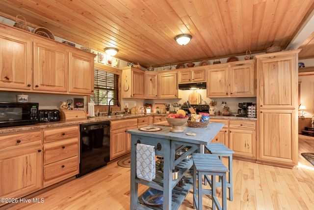 1070 Burger Road, Murphy, NC 28906