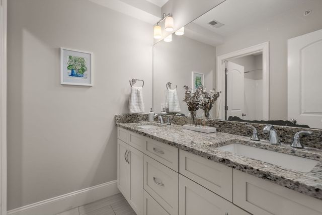 9 Bellevue Rd 9, Natick, MA 01760