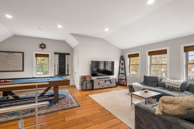 9 Bellevue Rd 9, Natick, MA 01760