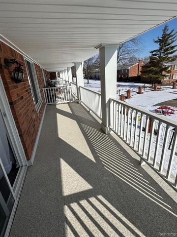 29346 Hoover Road, Warren, MI 48093