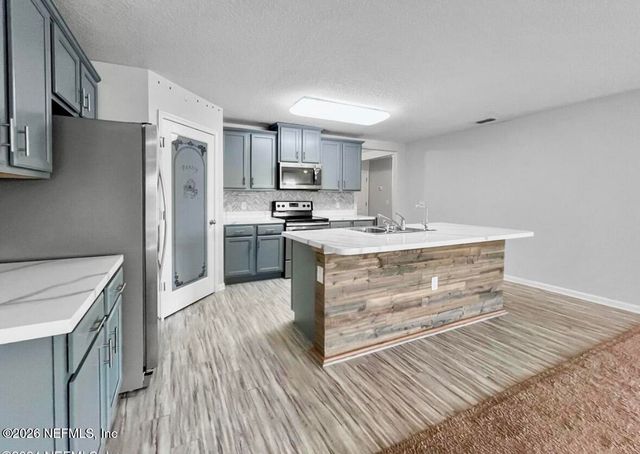 75008 MORNING GLEN Court, Yulee, FL 32097