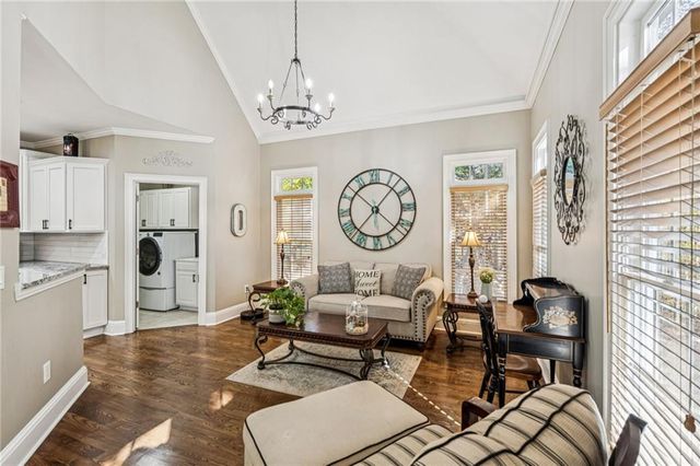 8160 Willow Point, Gainesville, GA 30506