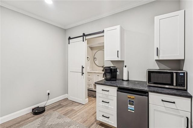 8160 Willow Point, Gainesville, GA 30506