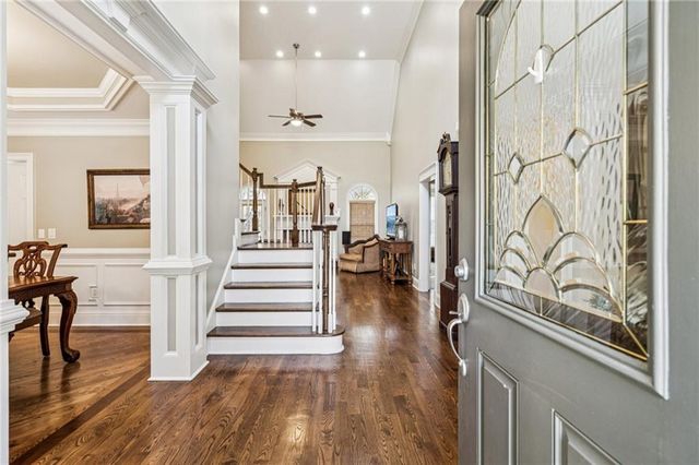 8160 Willow Point, Gainesville, GA 30506