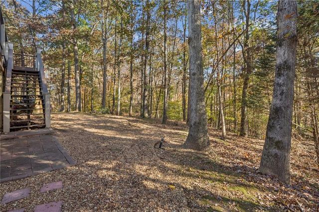 8160 Willow Point, Gainesville, GA 30506