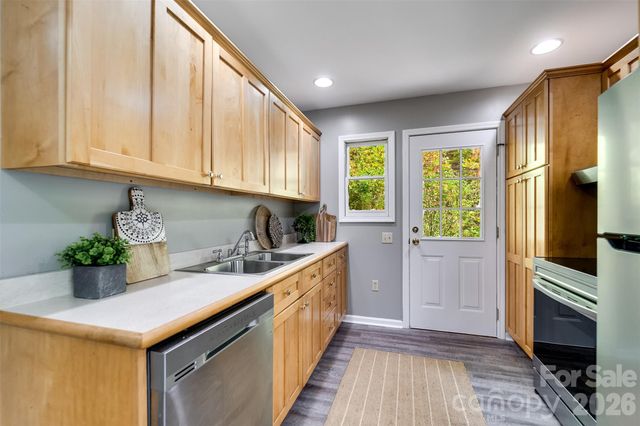 365 Duckback Trail, Whittier, NC 28789