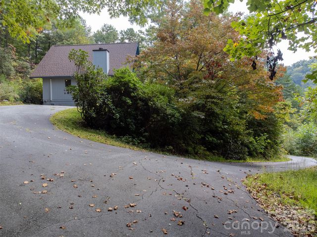 365 Duckback Trail, Whittier, NC 28789