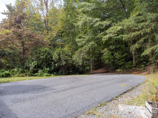 365 Duckback Trail, Whittier, NC 28789