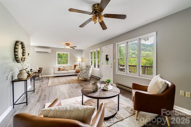 365 Duckback Trail, Whittier, NC 28789