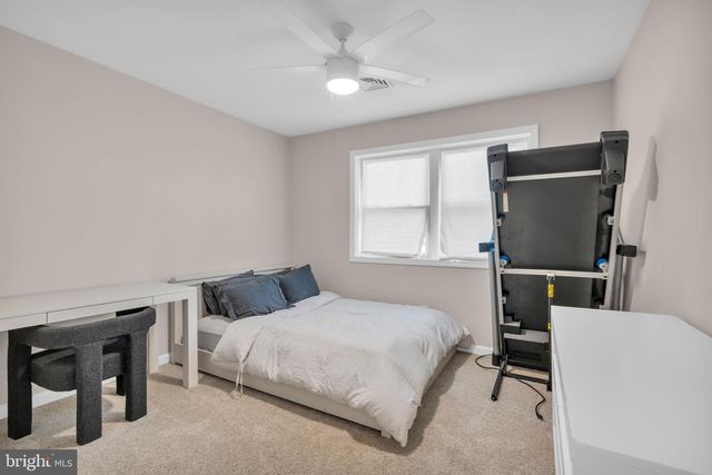 1346 CORKERY LN, Williamstown, NJ 08094