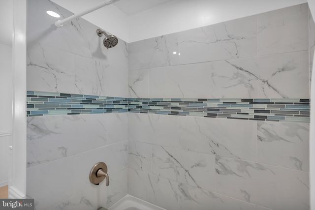 1346 CORKERY LN, Williamstown, NJ 08094